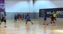La selecció d'handbol cau en els dos primers partits de la Copa d'Andorra