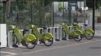 El servei de bicicletes elèctriques compartides reobre demanant mascareta i guants