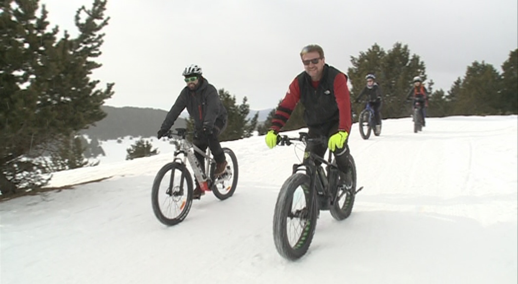 Grandvalira acull la primera competició de bicicletes de neu