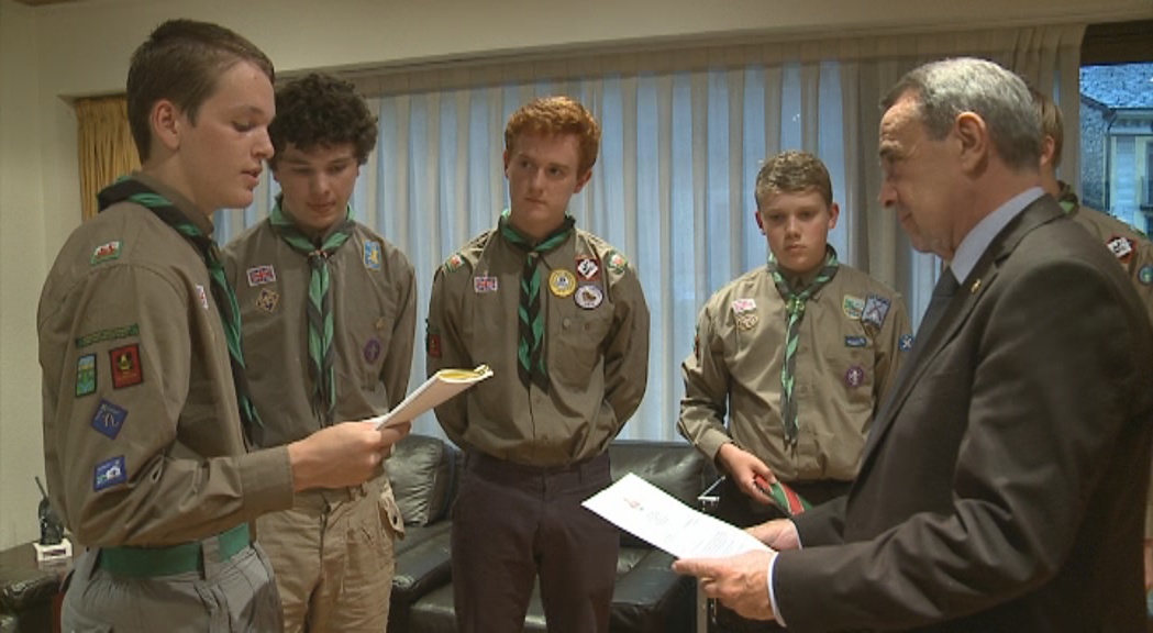 Un grup de boy scouts gal·lesos visita Andorra per aconseguir un premi