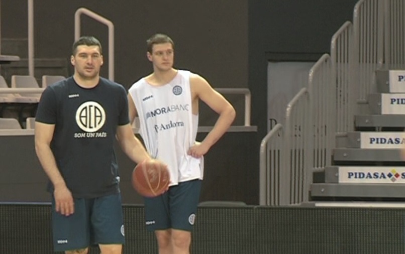 Burjanadze torna a entrenar amb l'equip després dels problemes físics