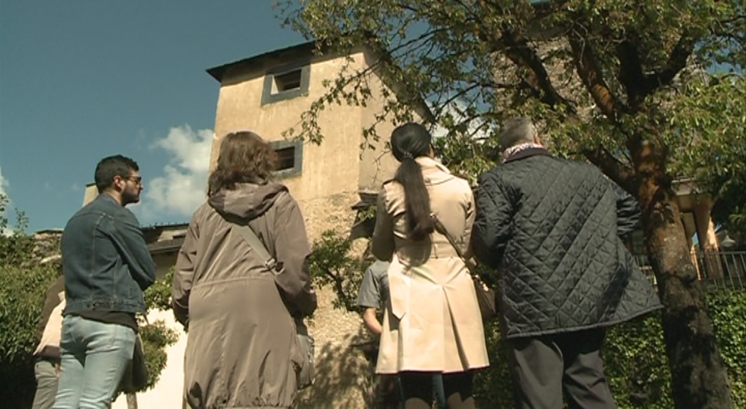 Els visitants gaudeixen d'un recorregut a través de les propietats de la família Rossell