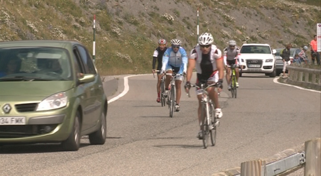 La Federació de Ciclisme demana equiparar el codi de circulació a normatives veïnes