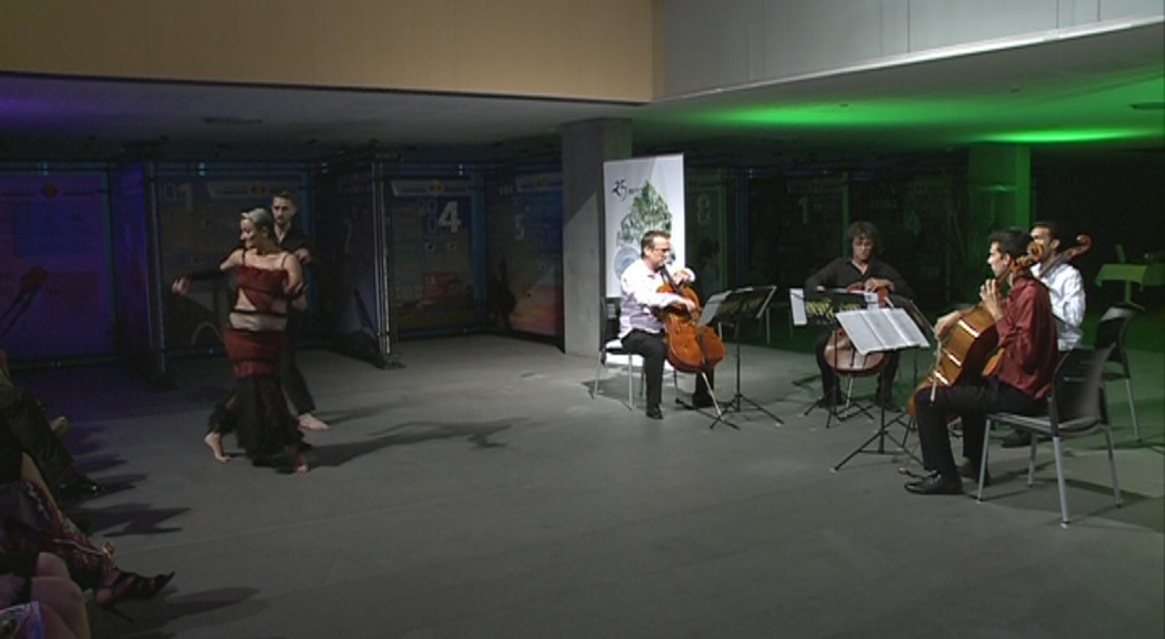 Vuit violoncels i dos números de tango contemporani sorprenen el públic del concert Jardins de Casa de la Vall