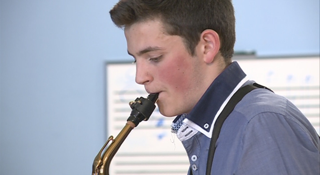 12 saxofonistes lluiten pel premi en el concurs jove del Sax Fest