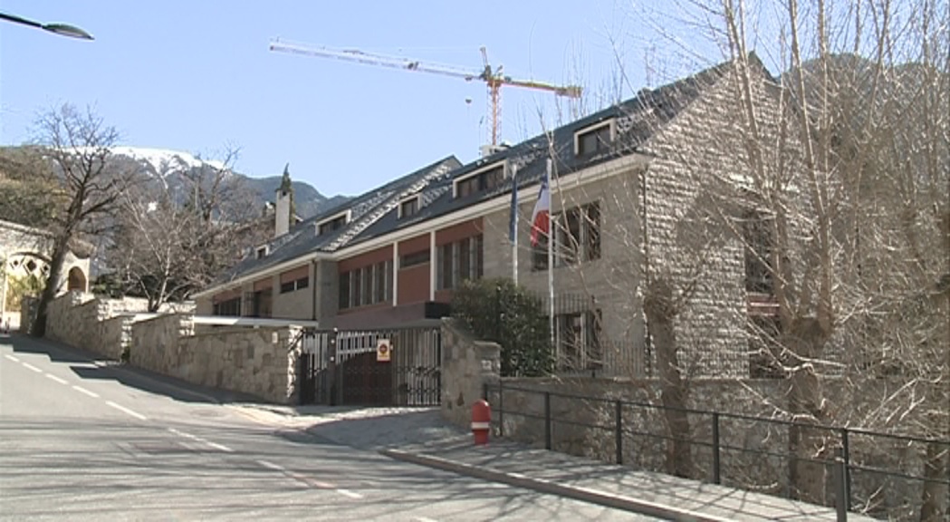 Consellers consulars francesos demanen reconsiderar el tancament del consolat a Andorra