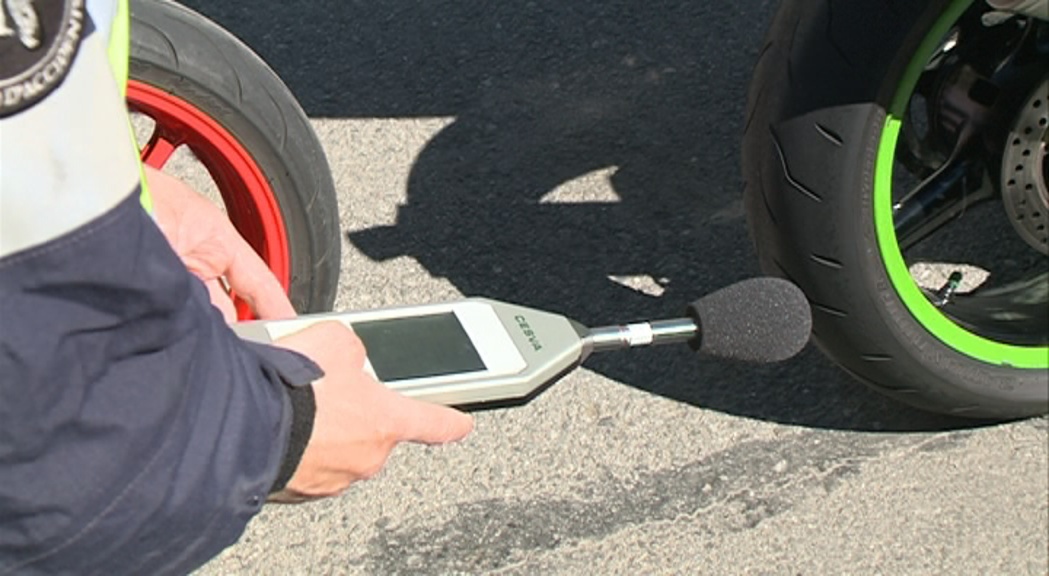 Medi Ambient confia que el vehicle elèctric redueixi la contaminació acústica