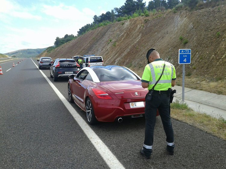Multats a Galícia quatre vehicles andorrans per excés de velocitat