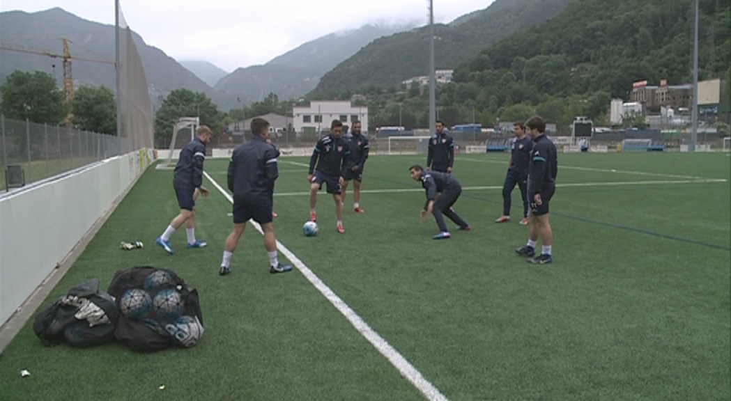 El Futbol Club Andorra ja és camí de Barcelona i de l'ascens