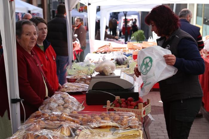Prop de 90 comerciants celebren l'afluència a la Fira dels Capricis