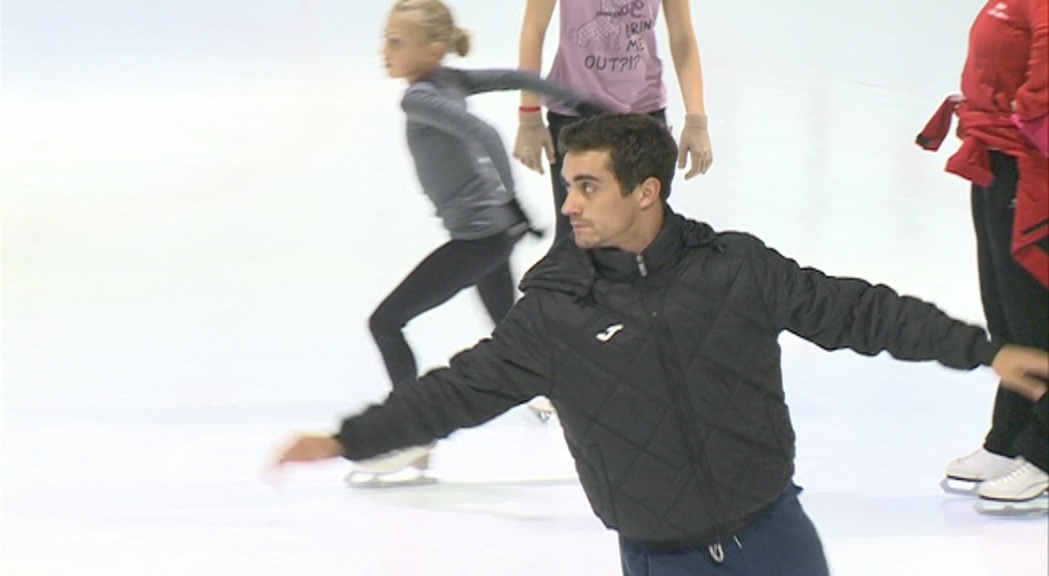 Javier Fernández, el millor patinador del món, dóna exemple al Palau de Gel de Canillo