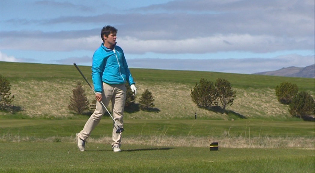 Kevin Esteve escala posicions en el MENA Golf Tour