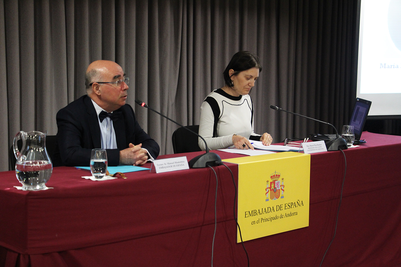 L'Ambaixada d'Espanya dóna a conèixer la figura de María Moliner amb una conferència