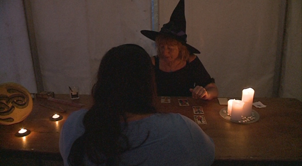 La Nit de les bruixes d'Encamp transporta els visitants a un món de misteri