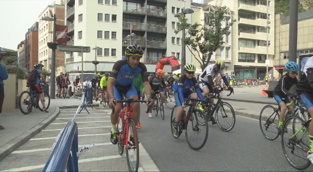 El Pedala't aplega més de 200 aficionats del ciclisme a Sant Julià de Lòria