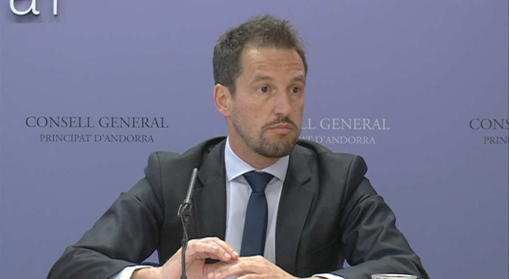 Pere López posa en dubte les accions del Govern prèvies a la nota del FinCen