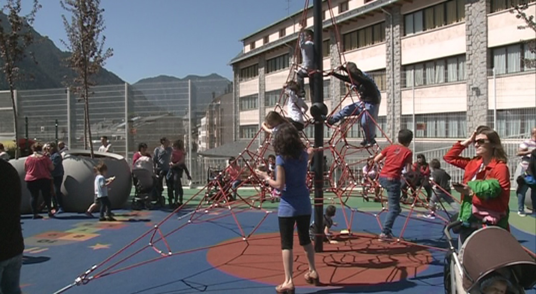 Andorra la Vella inaugura una placeta i un parc infantil a Ciutat de Valls