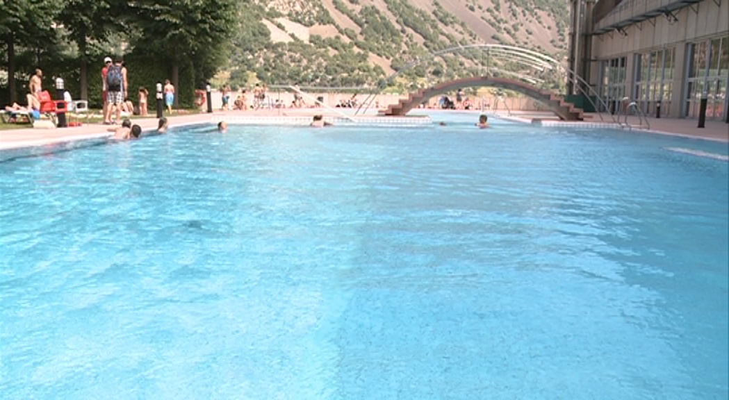 La piscina dels Serradells viu un dels estius amb menys afluència