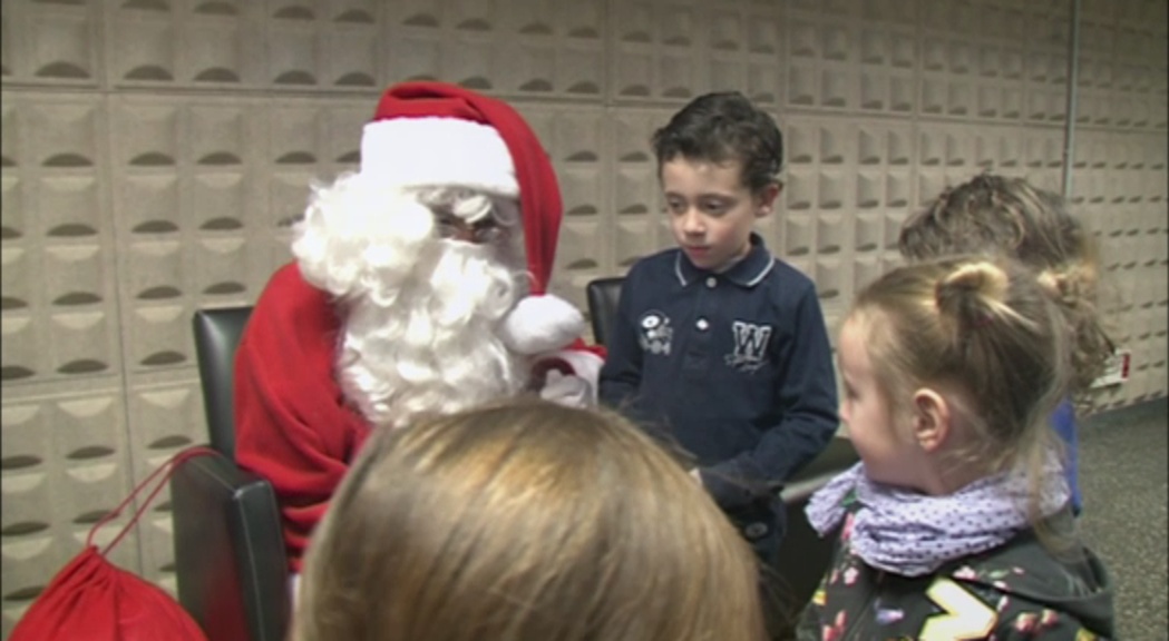 El Pare Noel ha repartit il·lusió i regals entre els més petits