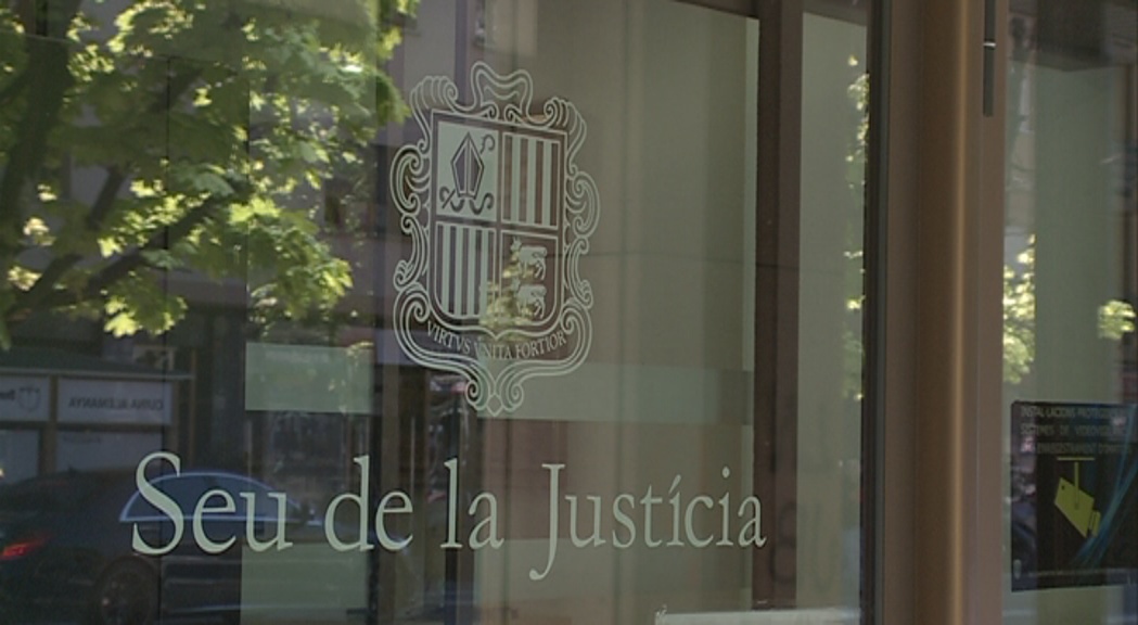 Corts jutja un ciutadà espanyol acusat de tenir a Andorra diners vinculats amb el tràfic de drogues
