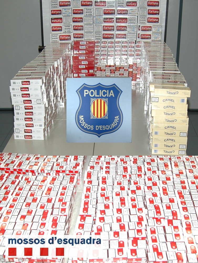 Detingut un home a Organyà per transportar 9.270 paquets de tabac