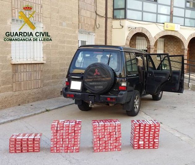 La guàrdia civil espanyola decomissa 1.750 paquets de tabac a Ponts