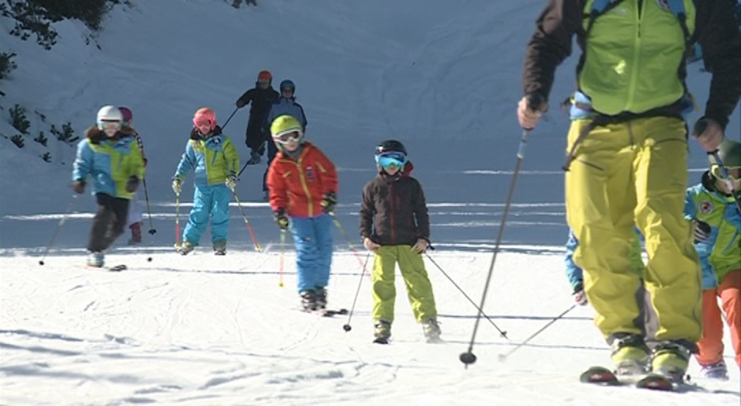 Un centenar de participants gaudeixen del Telemark
