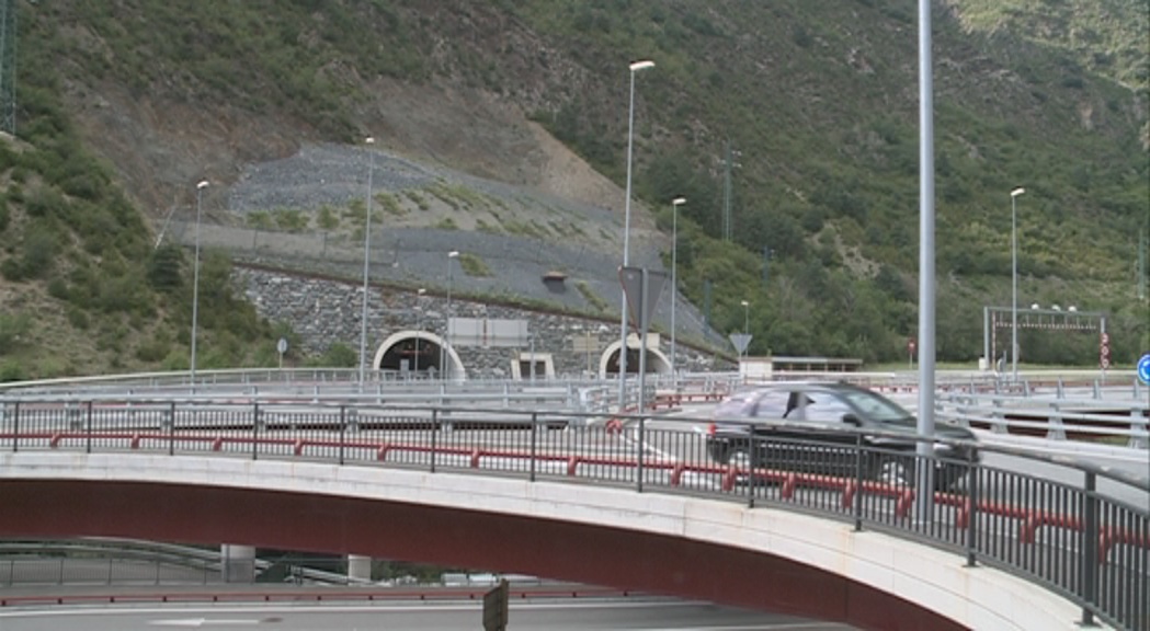 El túnel dels Dos Valires fa dos anys amb un nou increment de trànsit