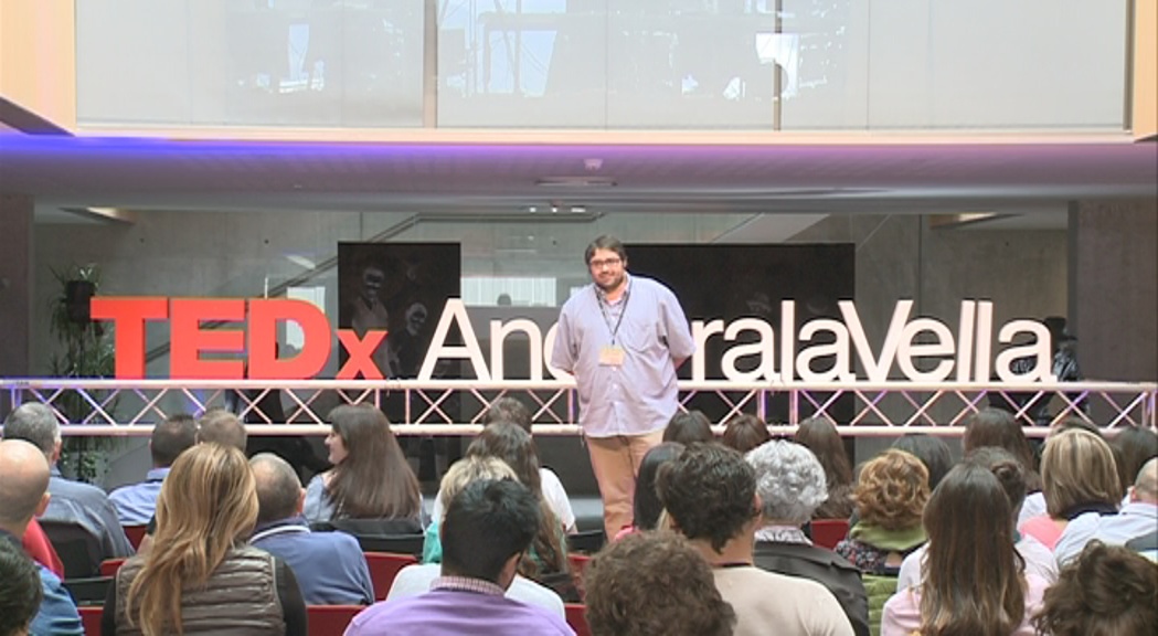 El debat sobre el món líquid centra el TEDx Andorra la Vella