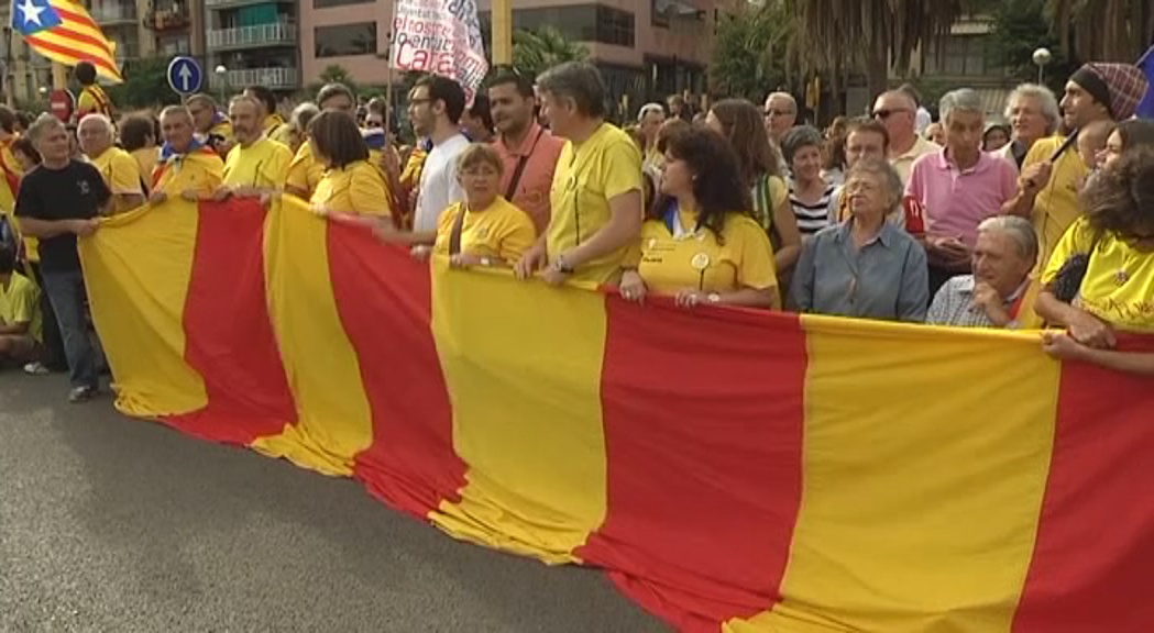 La via catalana aplega 1.600.000 persones