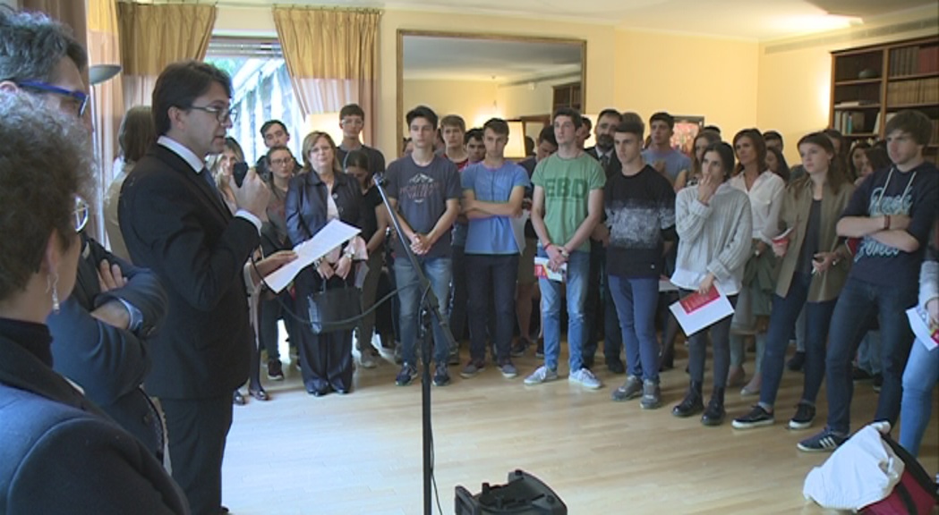 Es crea una xarxa per donar suport als joves que triïn fer estudis superiors a França