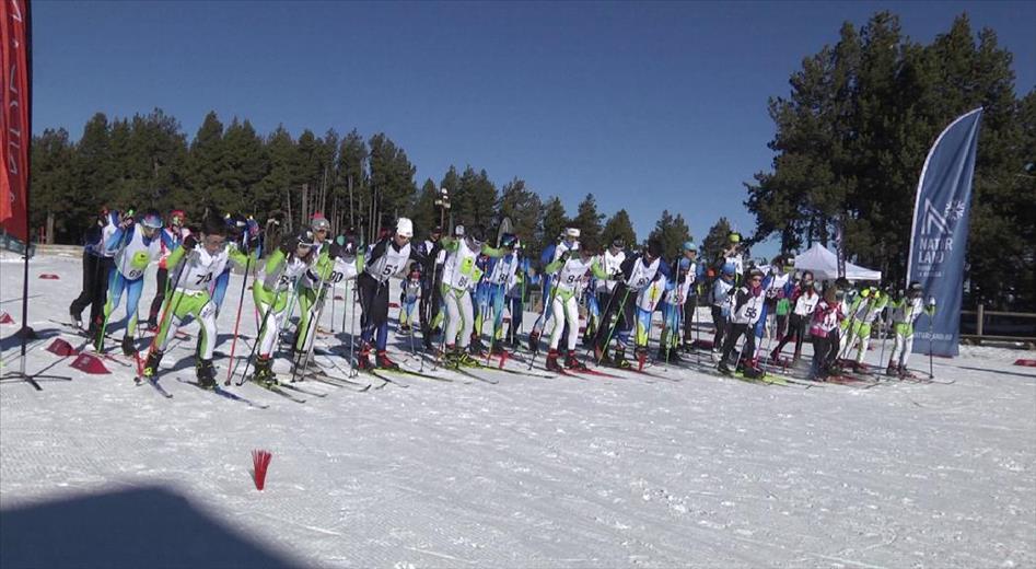 300 esquiadors han participat en la Marxa Andorra Fons i la Festa