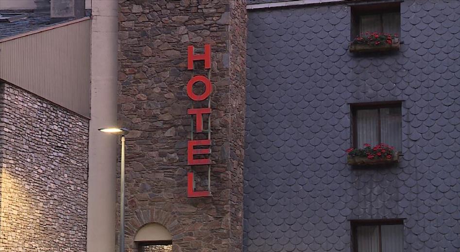 L'ocupació hotelera disminueix més d'un 6% el mes d