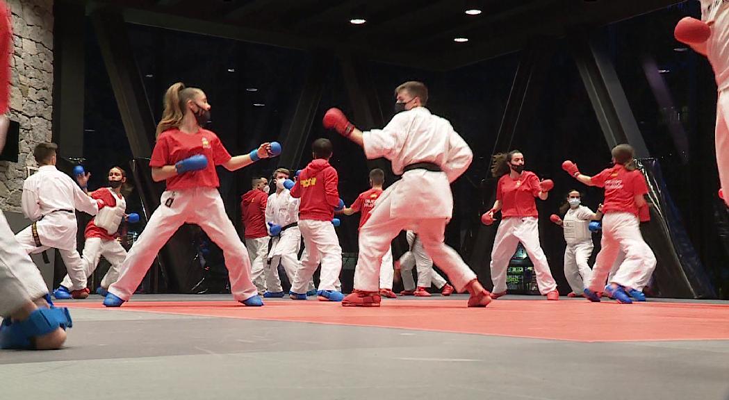Cinc karatekes participaran en la primera jornada de la lliga esp