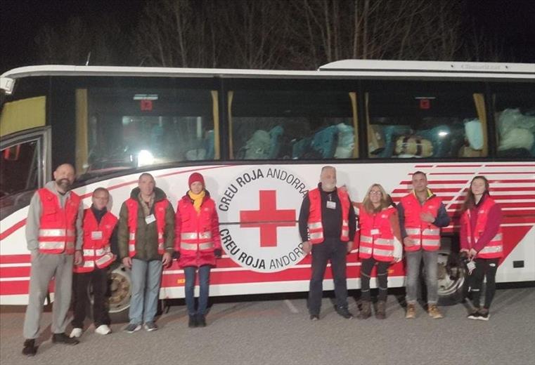 El segon comboi de la Creu Roja Andorrana ha sortit aquest&n