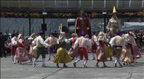 El contrapàs torna a fer ballar el poble en el diumenge de Festa Major d'Andorra la Vella