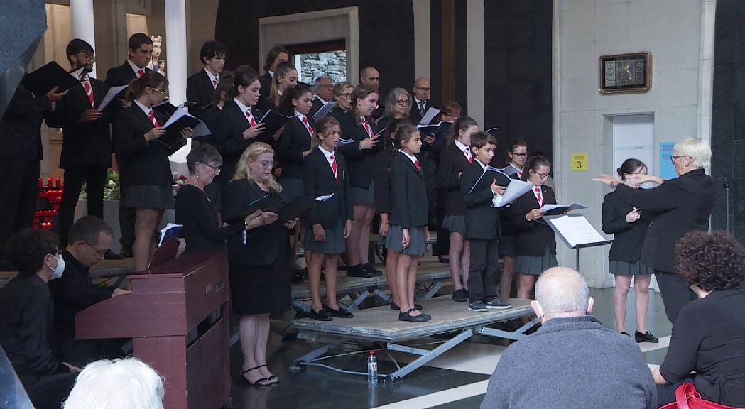 El Cor dels Petits Cantors omple el santuari de Meritxell en el darrer concert de Catherine Metayer com a directora en solitari