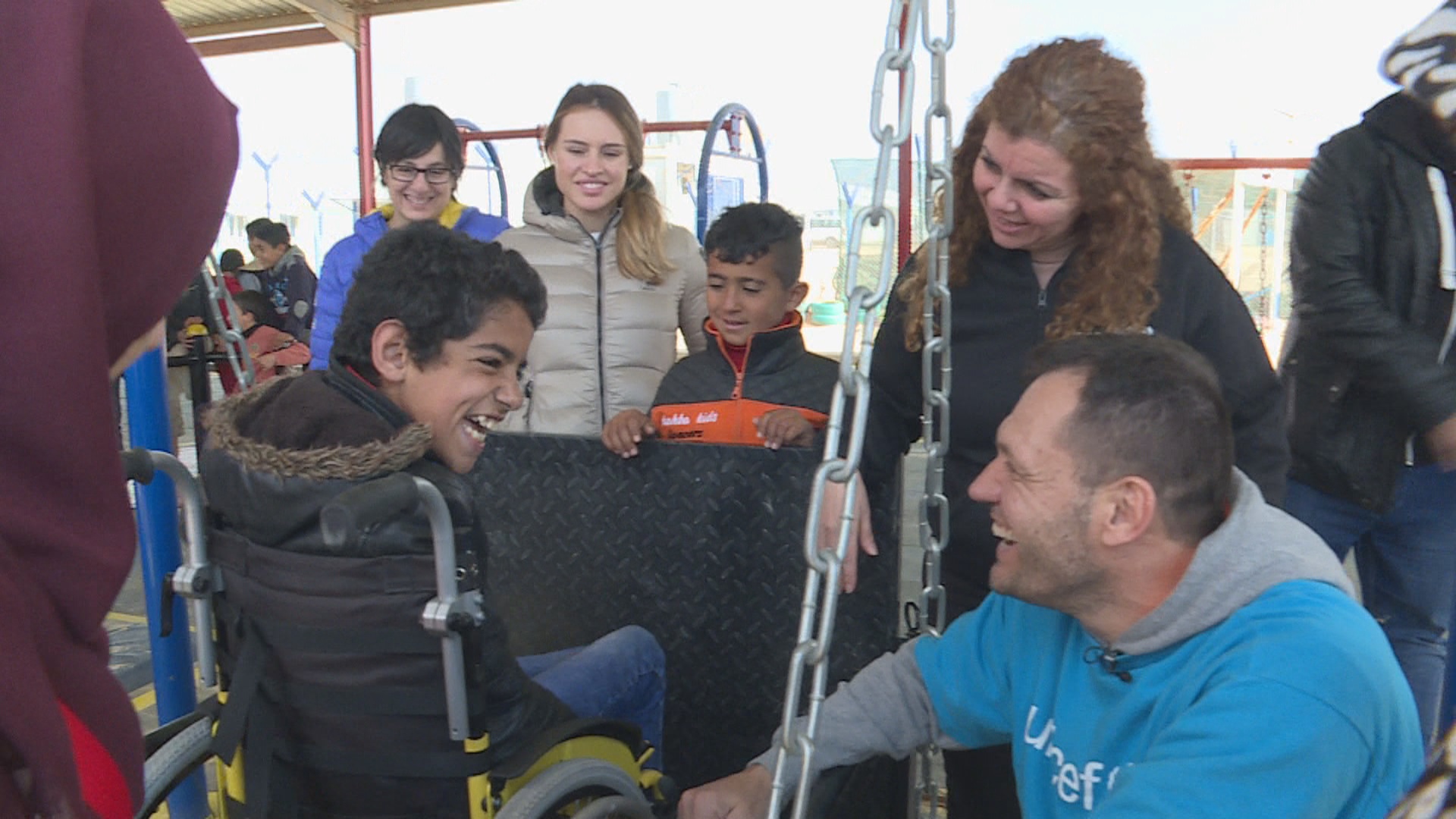 La delegació andorrana d'Unicef porta més cadires de rodes a un altre camp de refugiats sirians a Jordània