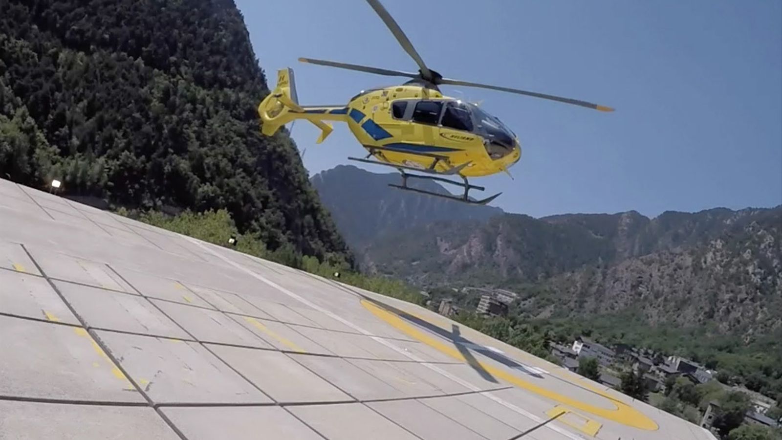 El Govern i els aspirants a la concessió de l'heliport nacional visiten els terrenys del Pla de la Caubella