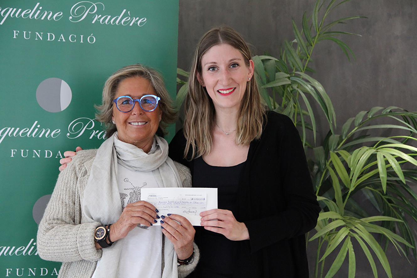 La Fundacio´ Jacqueline Prade`re ha entregat un xec de 2.880 euro