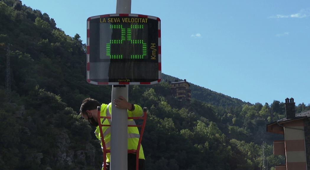 El Govern instal·la tres radars pedagògics a Sant Julià per reduir la velocitat
