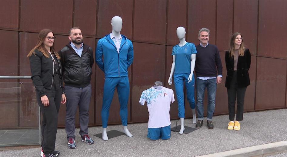 Presentat el nou disseny de roba esportiva de carrer que lluiran 