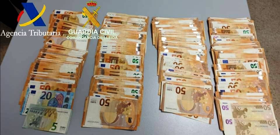 La guàrdia civil ha intervingut prop de 18.000 euros a la 