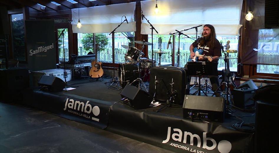 El Jambo va escalfar motors aquest dijous amb un concert per als 