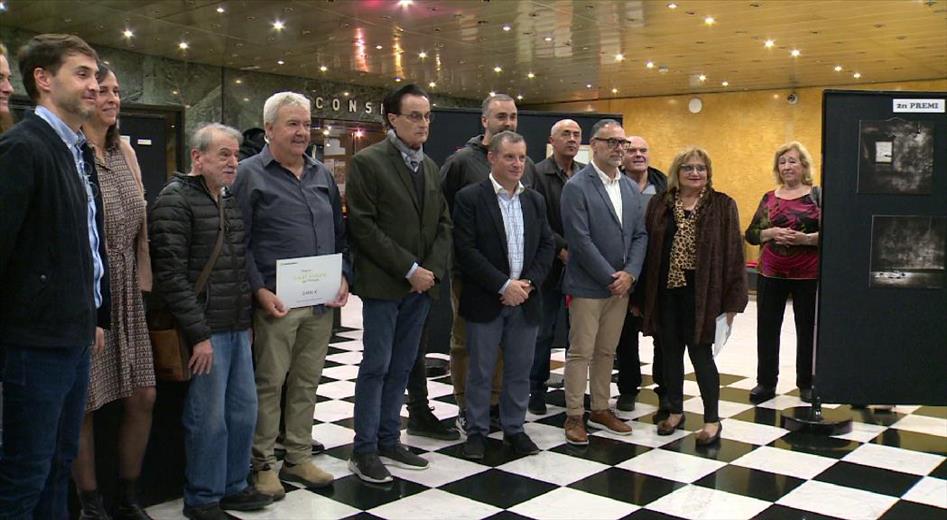 L'artista Josep Plaja ha rebut el premi de pintura del cartell Ar