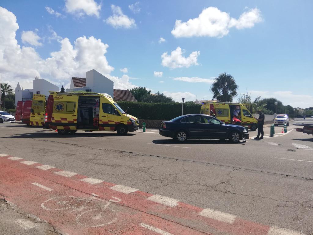 Dos joves d'Andorra ferits de gravetat en un accident a Menorca
