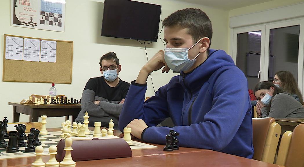 Lance Henderson s'imposa en el Campionat Individual de Petits Estats d'escacs, a Liechtenstein