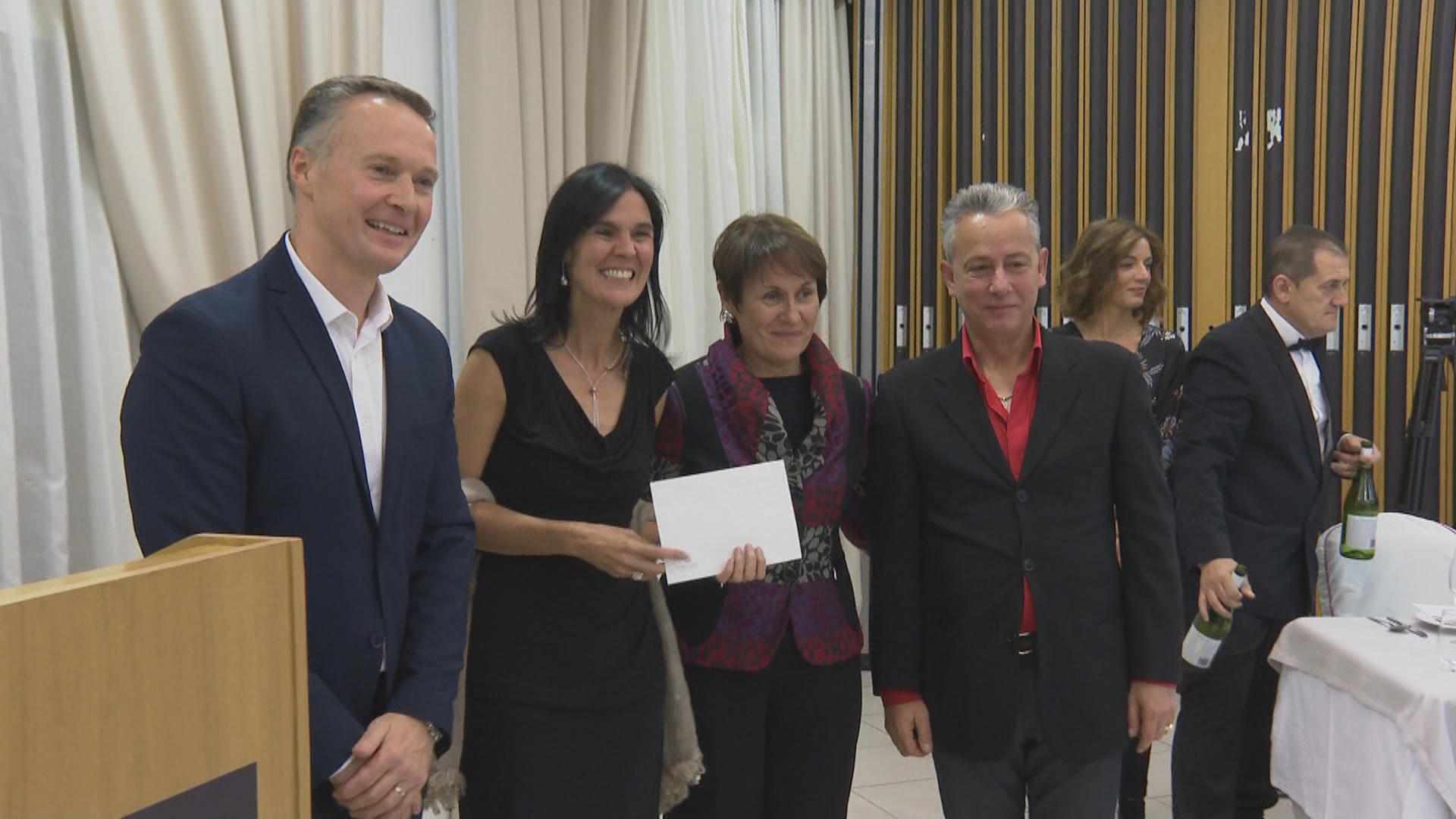 Laura Casanovas guanya el premi Carlemany amb 'Les estrelles de Lilith' 