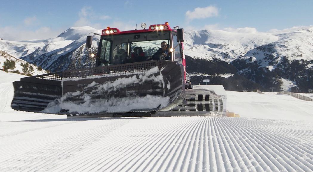 La lluita de les estacions per mantenir la neu: "sense l'esquí, això s'ha acabat"