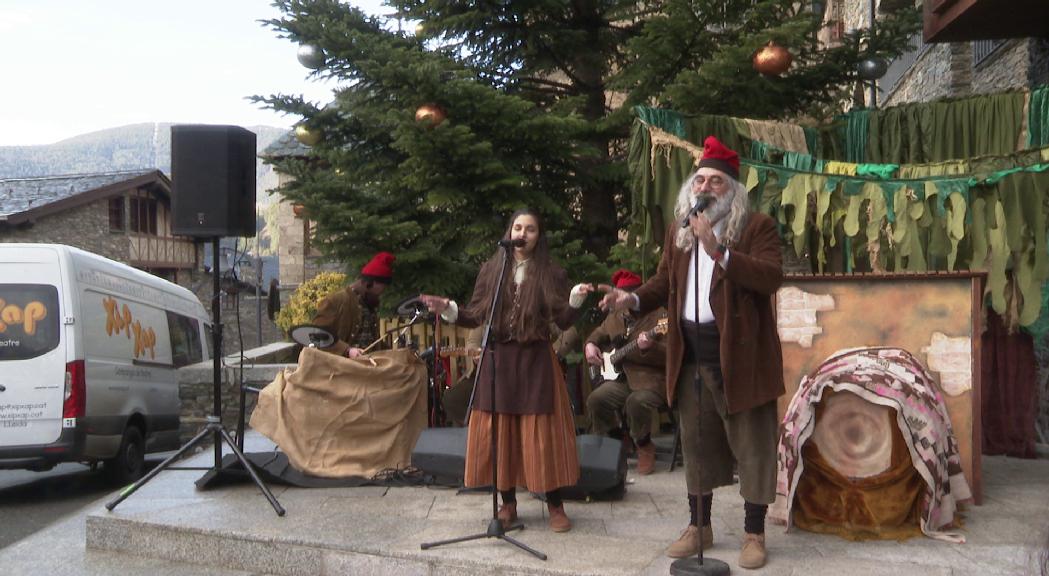 Els més menuts canten nadales i es preparen per rebre al Pare Noel a Ordino